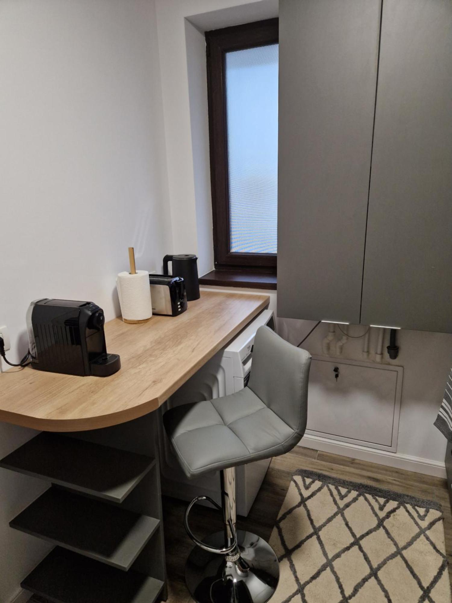 Craitelor Boutique Airport Apartment オトペニ エクステリア 写真